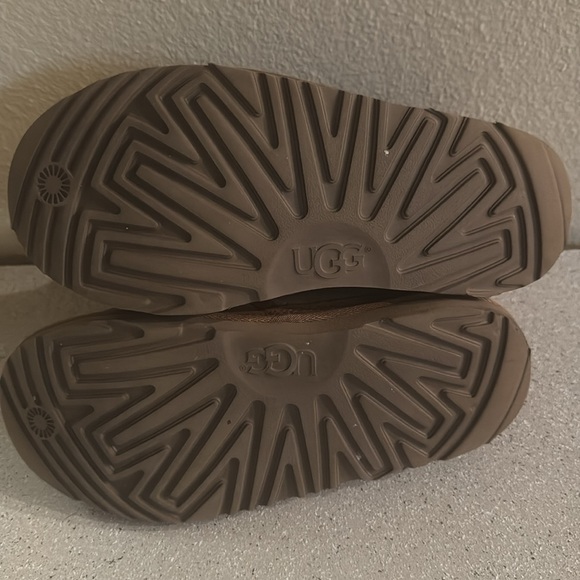 UGG Men’s Neumel Chestnut‎ Mini Boots Size 6 - Picture 7 of 7